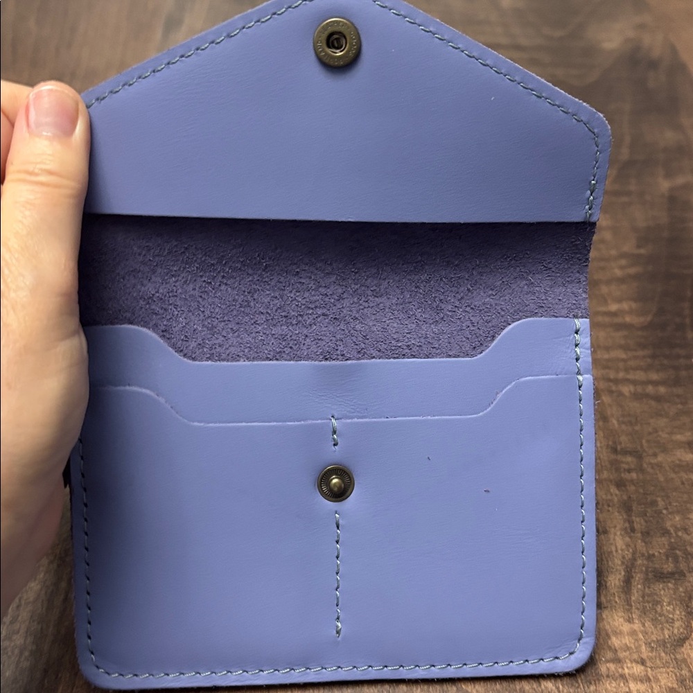 Portland Leather Jacarda new passport pouch. - Picture 3 of 4